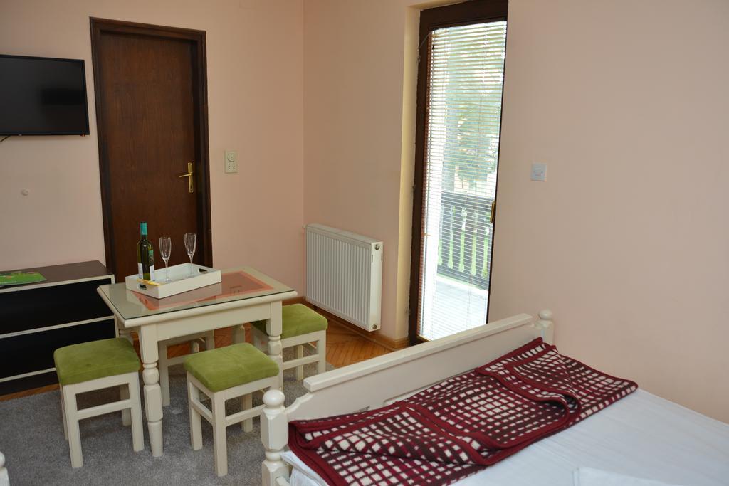 Guest House Colovic Zlatibor Exteriör bild